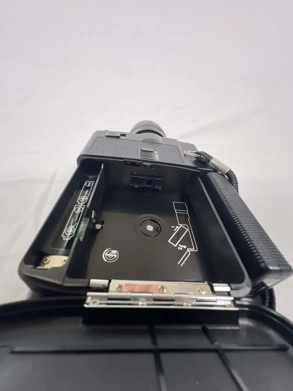 Canon 310XL Super 8 Film Camera with 8.6-26.5mm f/1.0 Macro Zoom Lens